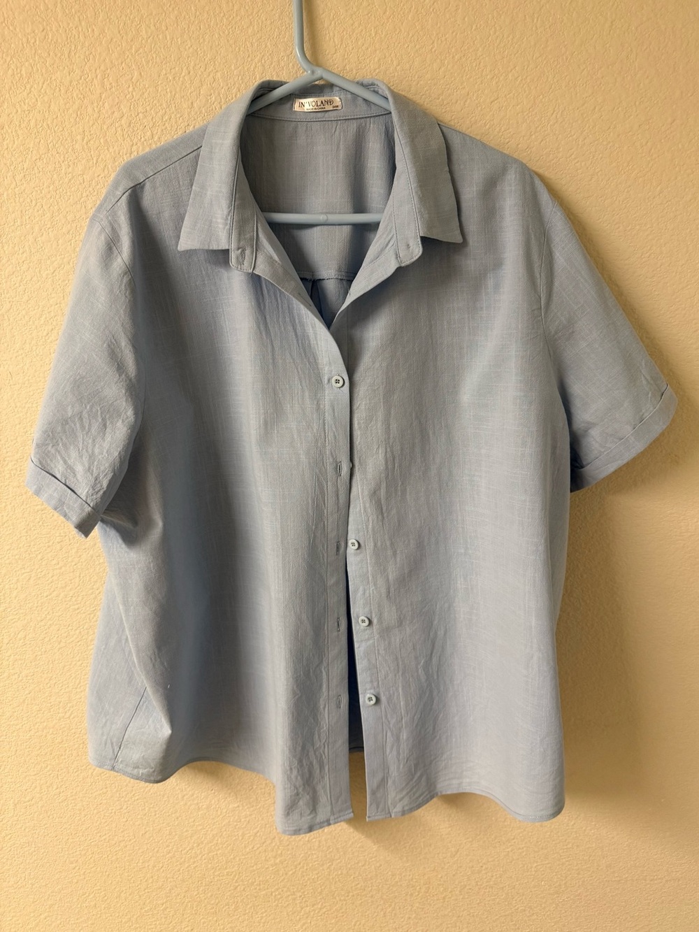 Casual Light Blue Short-Sleeve Button-Down Shirt